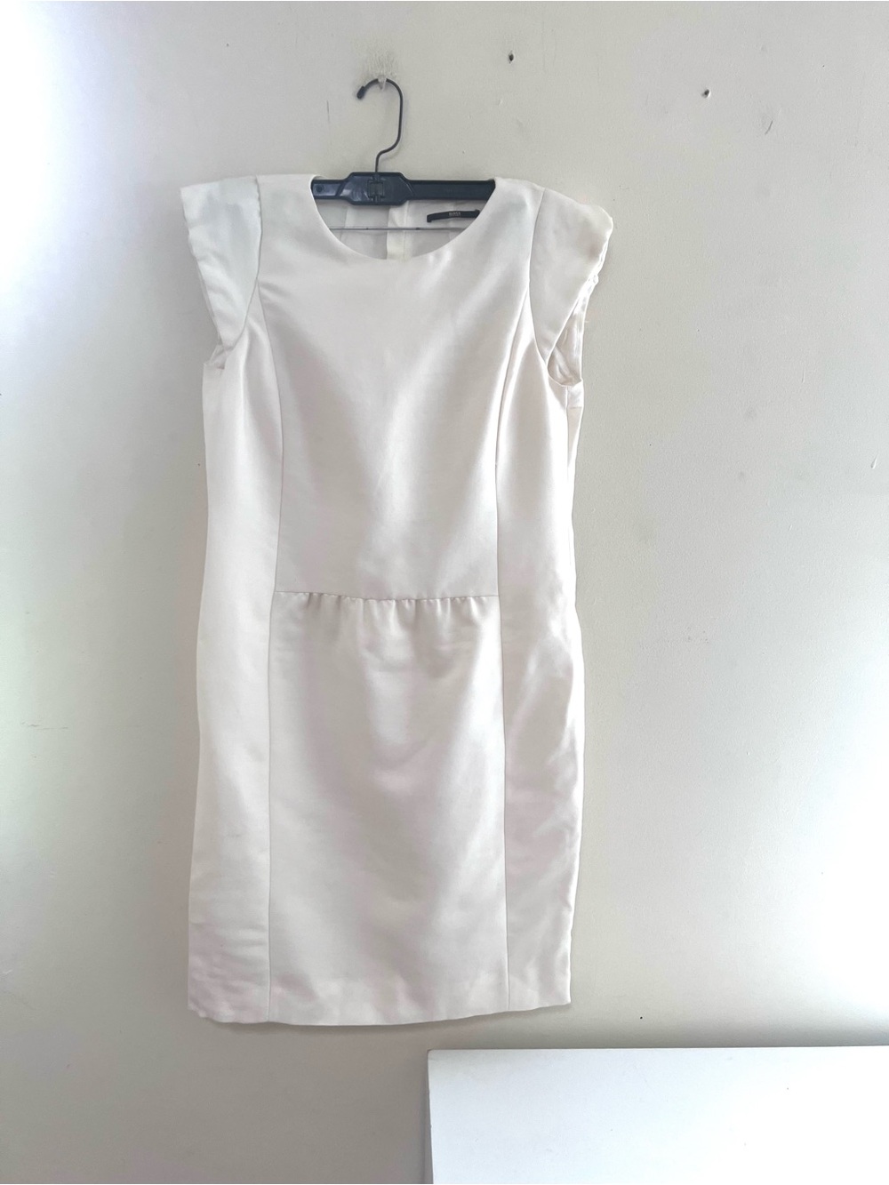 Hugo Boss Classic Ivory Cap-Sleeve Sheath Dress